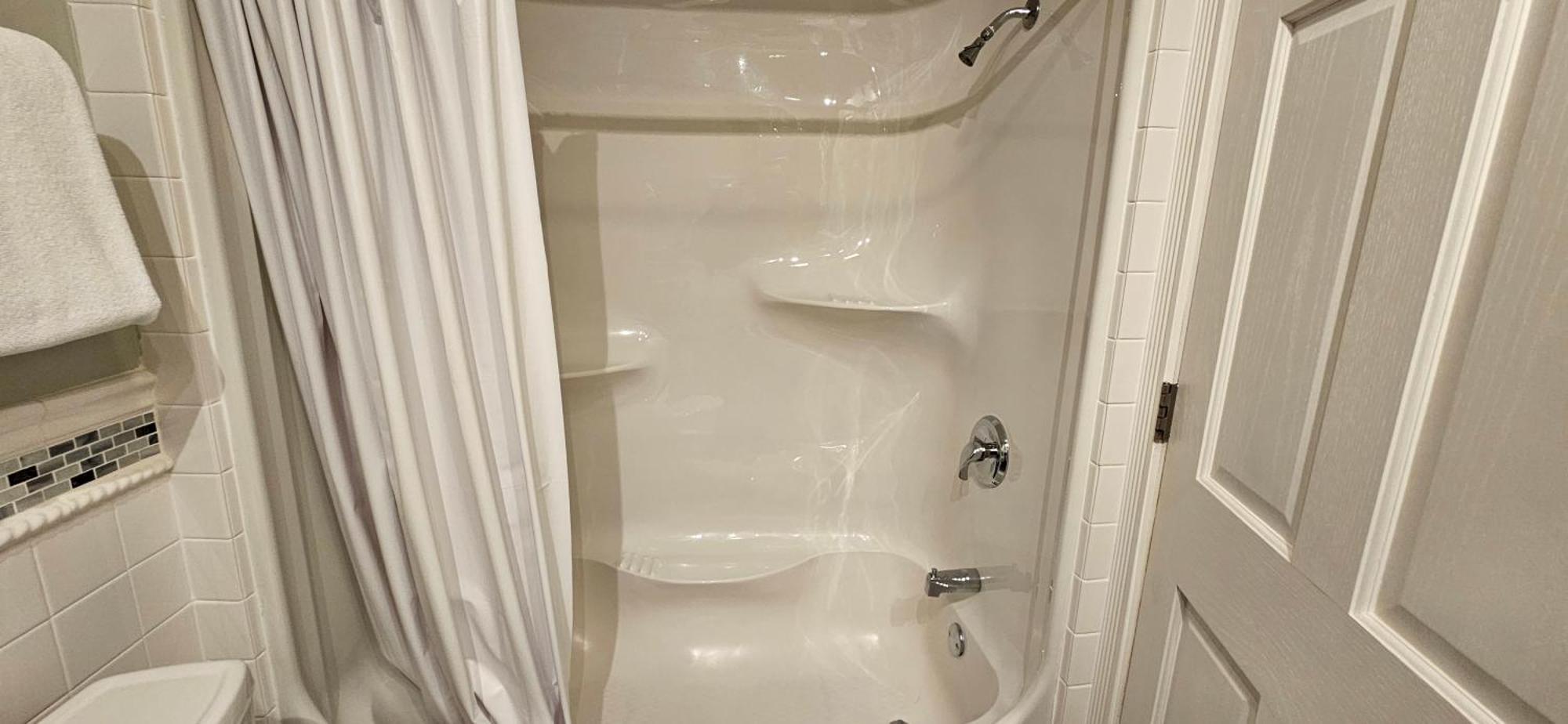 Chequamegon Lake Superior Lodge ベイフィールド エクステリア 写真