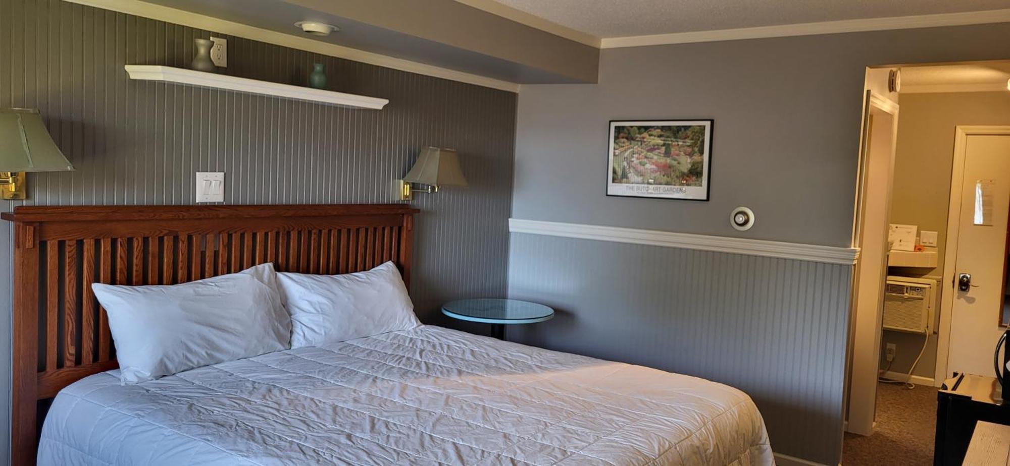 Chequamegon Lake Superior Lodge ベイフィールド エクステリア 写真